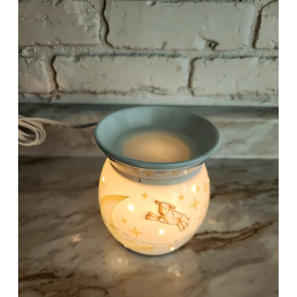 Scentsy Over The Moon Baby Nursery Rhyme Wax Warmer Aromatherapy Open Box w/Bulb